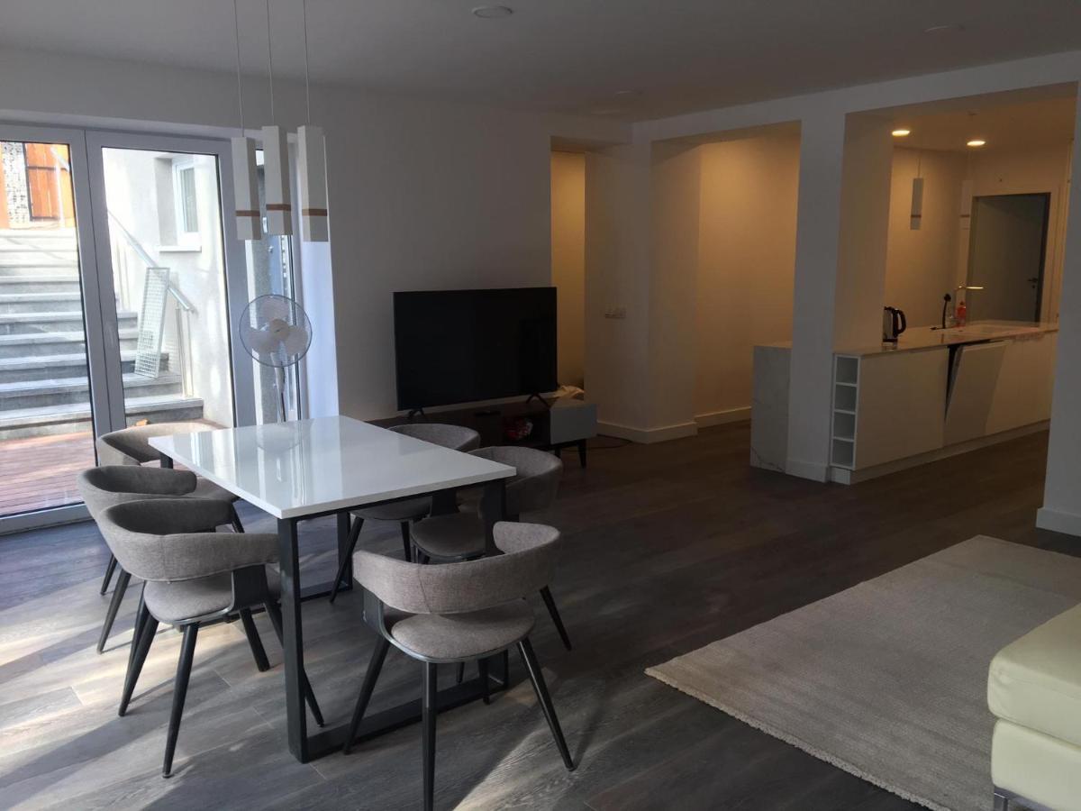 Luksusowy Apartament Pod Lasem, Otwock -Shared Garden, Sauna, Wood Hot Tub! Hot Tub Seasonal! Dış mekan fotoğraf
