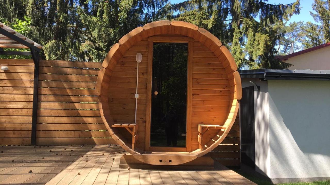 Luksusowy Apartament Pod Lasem, Otwock -Shared Garden, Sauna, Wood Hot Tub! Hot Tub Seasonal! Dış mekan fotoğraf